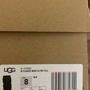 UGG CLASSIC MAXI TALL